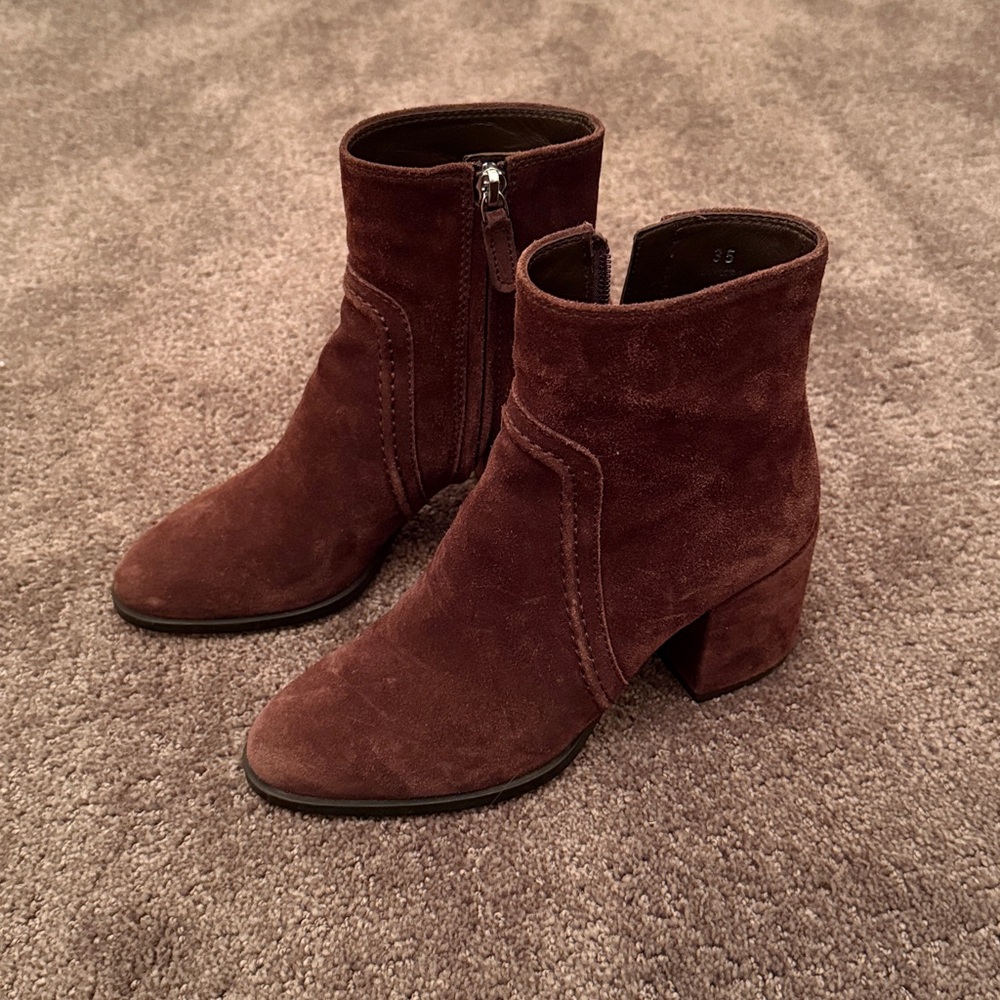 TOD’s Brown Suede Ankle Boots